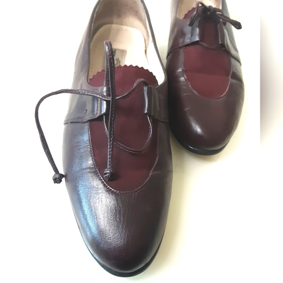 TROTTERS Amy Wine Leather | Suede Bow Tie Loafers Sz 8.5 - Picture 5 of 7